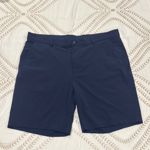 Greg Norman Shorts - Picture 1 of 11